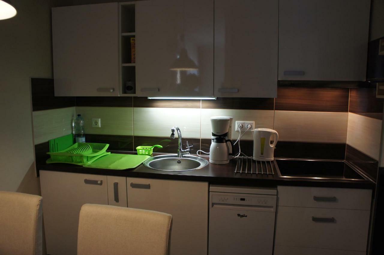 Viktoria Apartmanok Siofok Luaran gambar